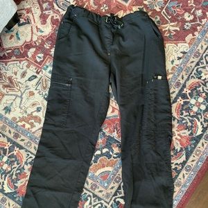 Figs Cargo scrub pants in black